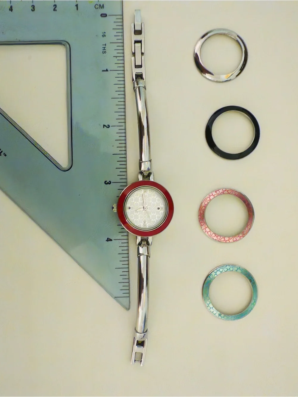 N/A stylish silver